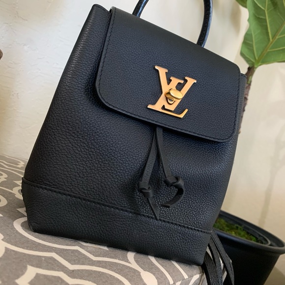 ✨repost✨Louis Vuitton Mini Backpack Lockme - Picture 7 of 16